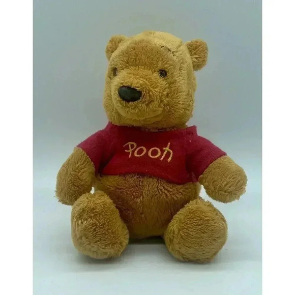 Winnie the Pooh From The Disney Store Bean Bag Plush 6 Inch Super Soft - Picture 1 of 5